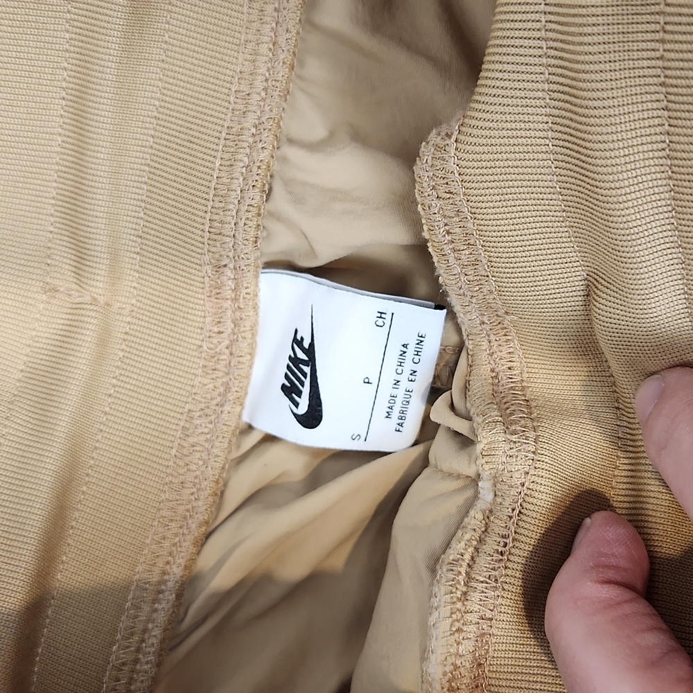 Nike Jogger With Sherpa Lined Pockets And Accent S - Picture 4 of 10